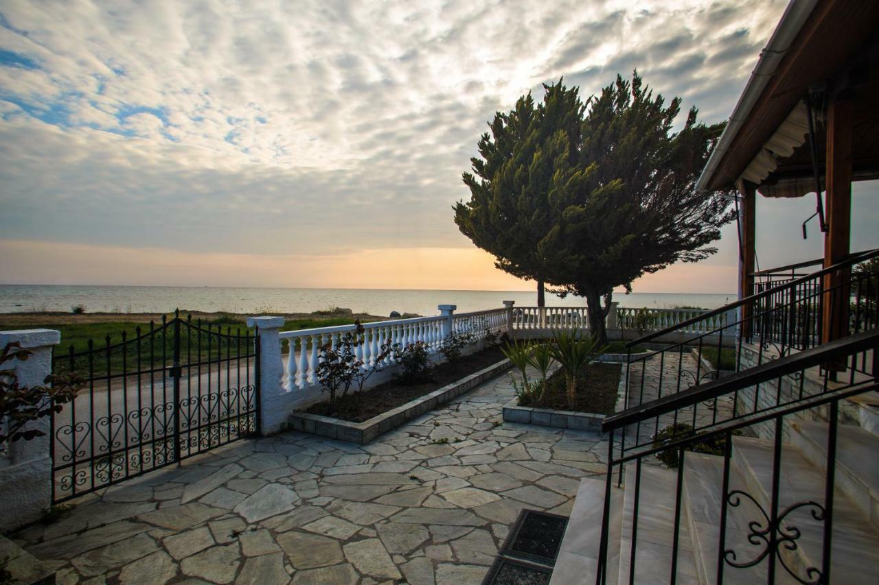 Halkidiki Seafront Beach House Villa Nea Kallikrateia Luaran gambar